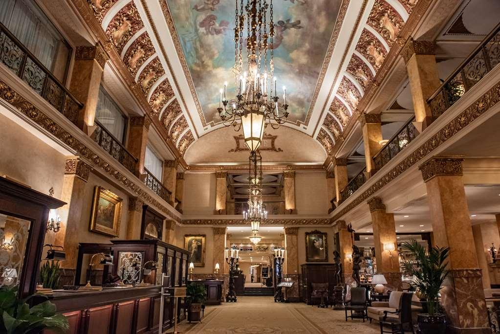 The Pfister Hotel Milwaukee Interno foto